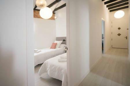 Premium Piso Loft De 3 Habitaciones En Centro Historico Мадрид Екстер'єр фото